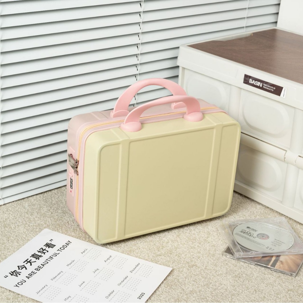 C32351 New Cabin Luggage
