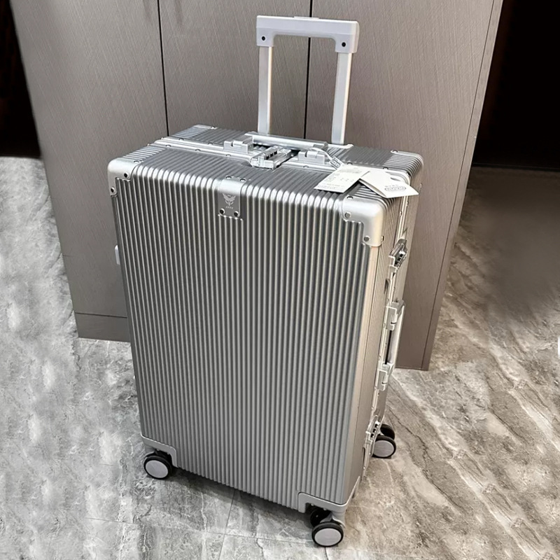 C32818 student’s trolley luggage