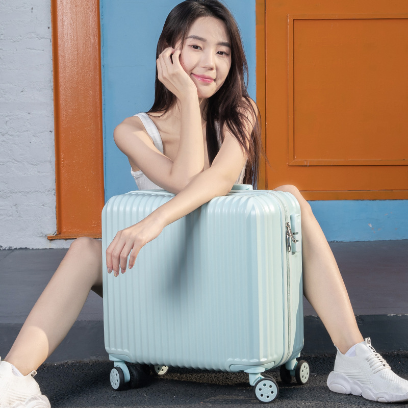 D6250 Unisex, stylish, trendy, and convenient suitcase