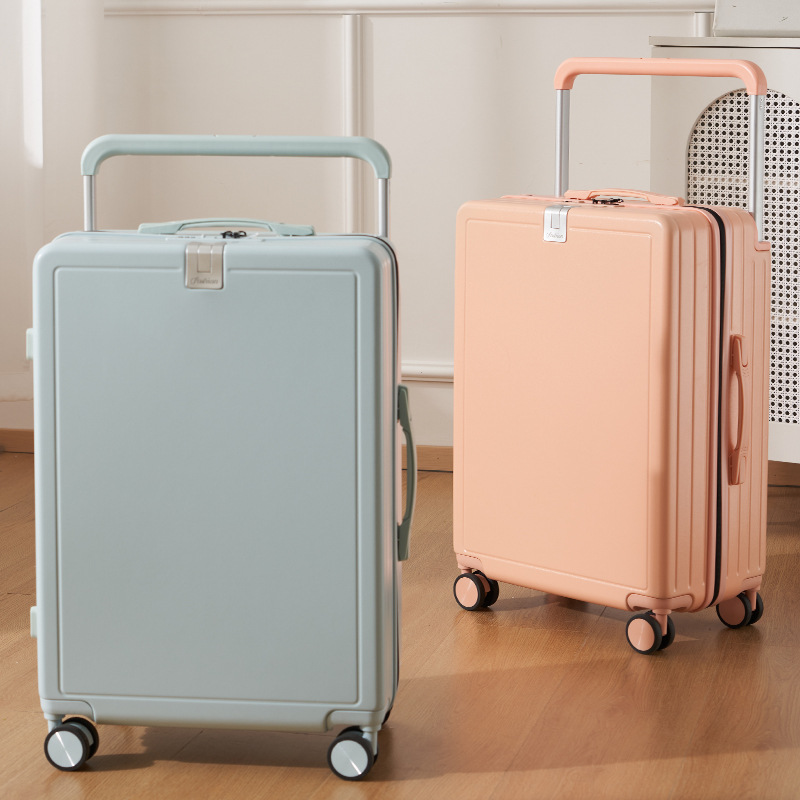 D6347 Stylish and convenient unisex luggage with ample storage space.